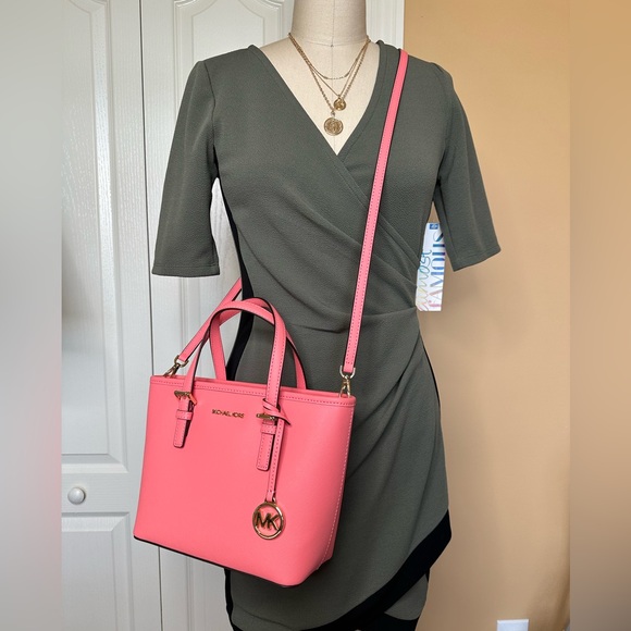 🆕 Michael Kors XS Jet Set Travel Tote Saffiano Leather Crossbody - Picture 13 of 13